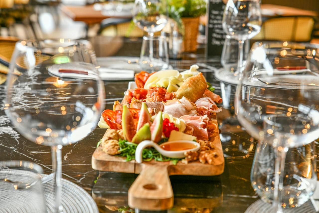 Neuchatel City Hotel Zewnętrze zdjęcie