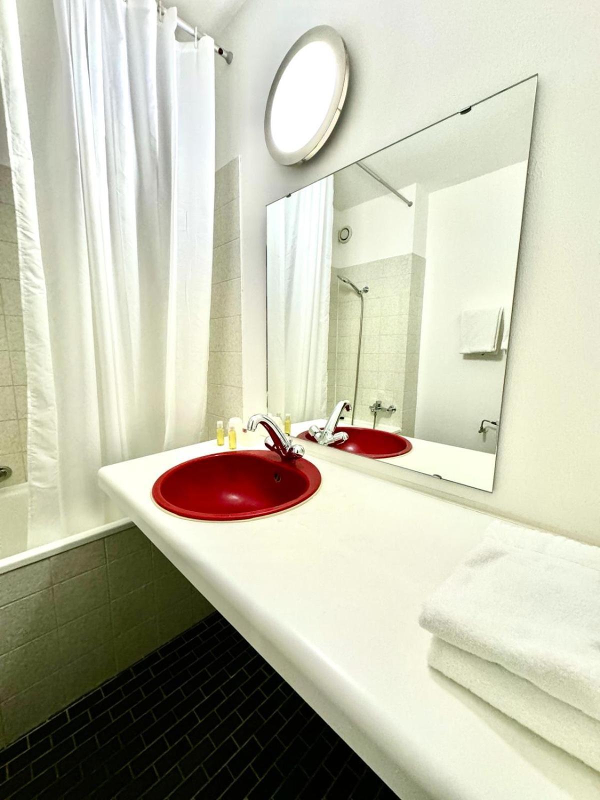 Neuchatel City Hotel Zewnętrze zdjęcie