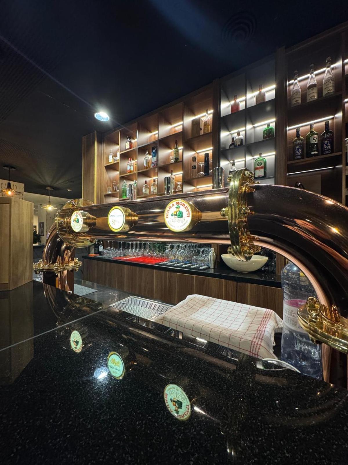 Neuchatel City Hotel Zewnętrze zdjęcie