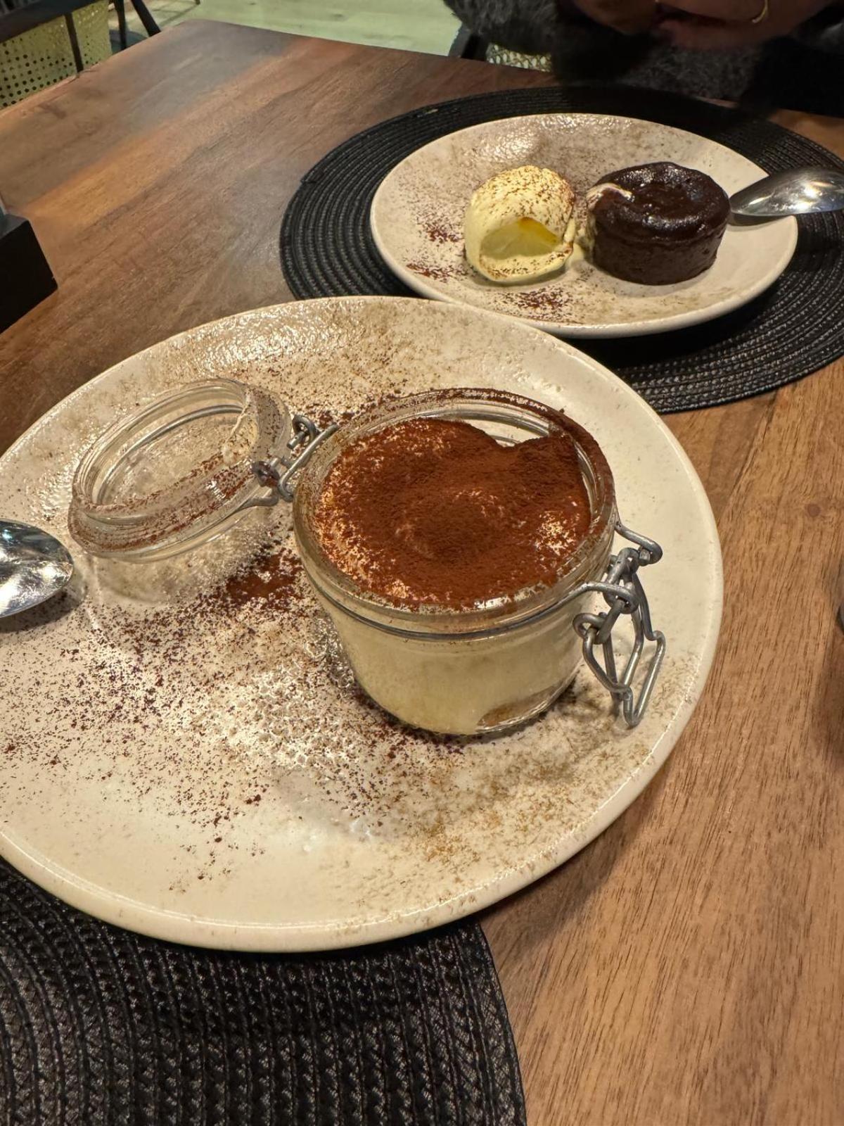 Neuchatel City Hotel Zewnętrze zdjęcie